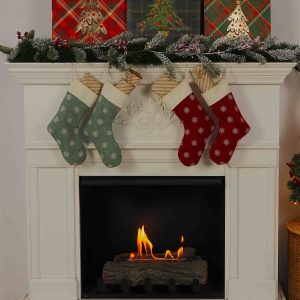 Groene en rode kerstsokken